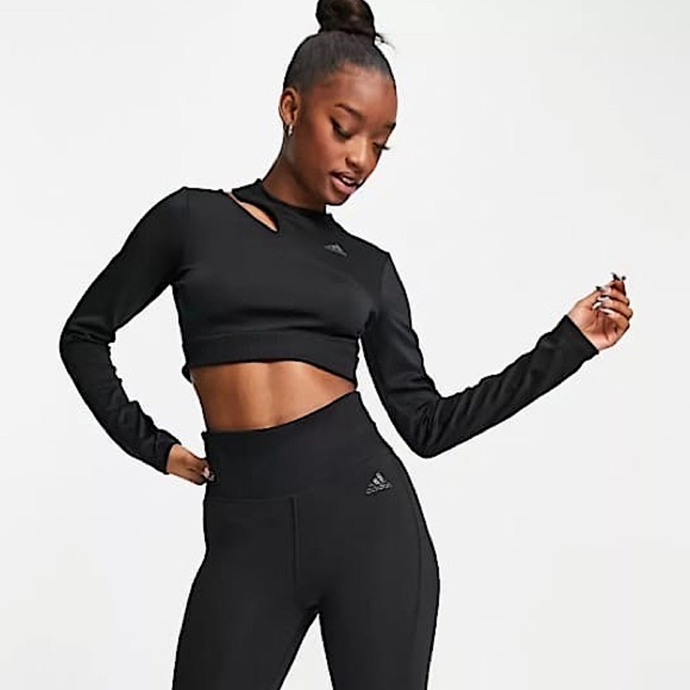 Adidas top